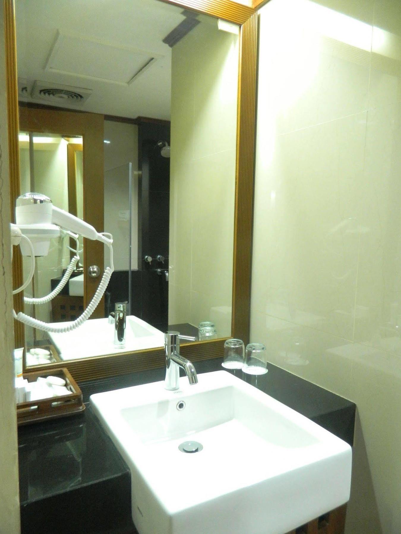 Patra Comfort Jakarta Luaran gambar