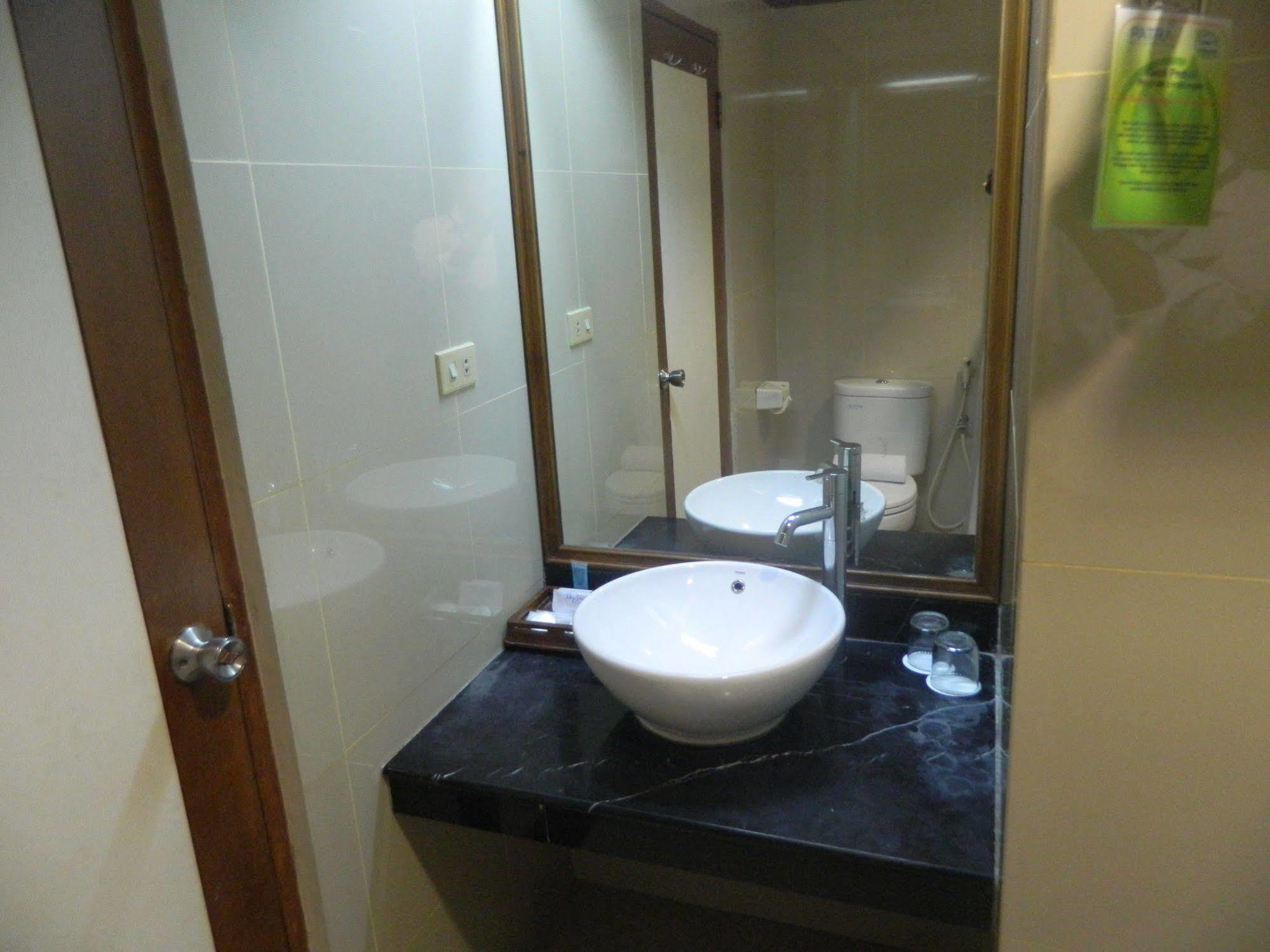 Patra Comfort Jakarta Luaran gambar