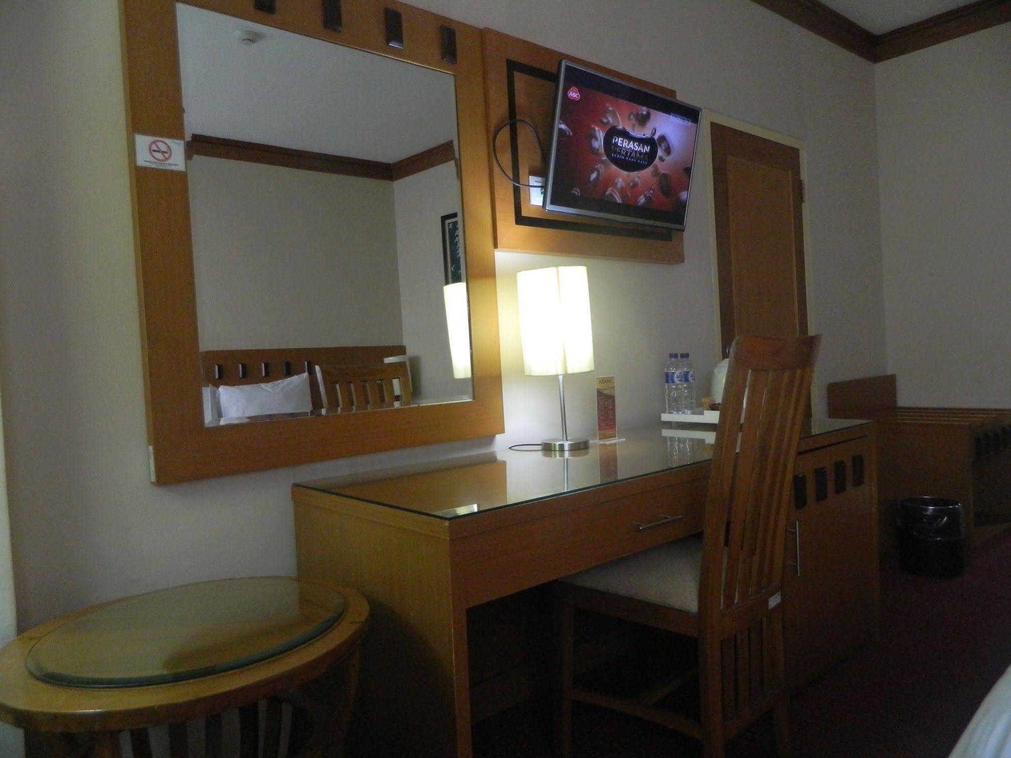 Patra Comfort Jakarta Luaran gambar