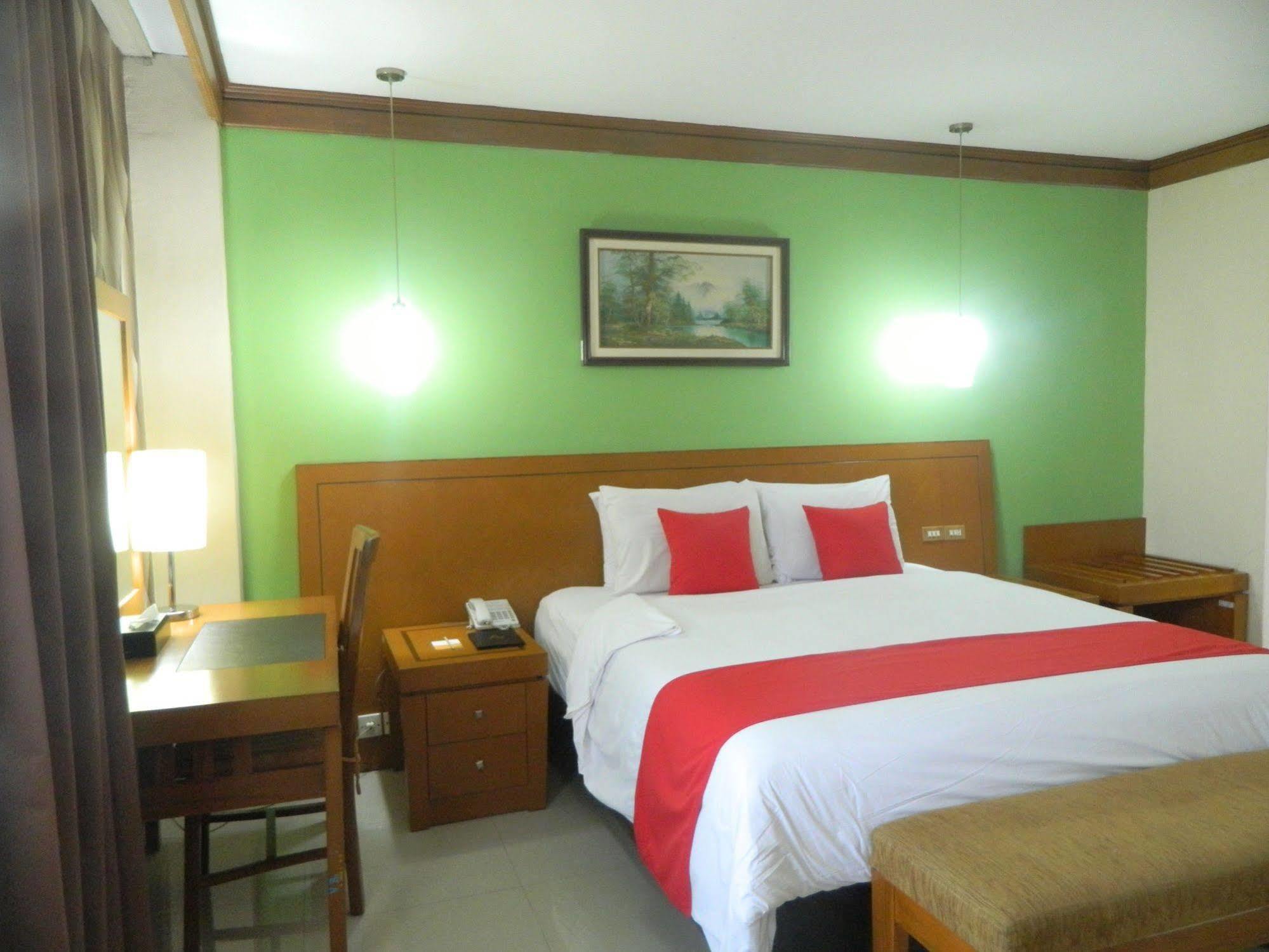 Patra Comfort Jakarta Luaran gambar
